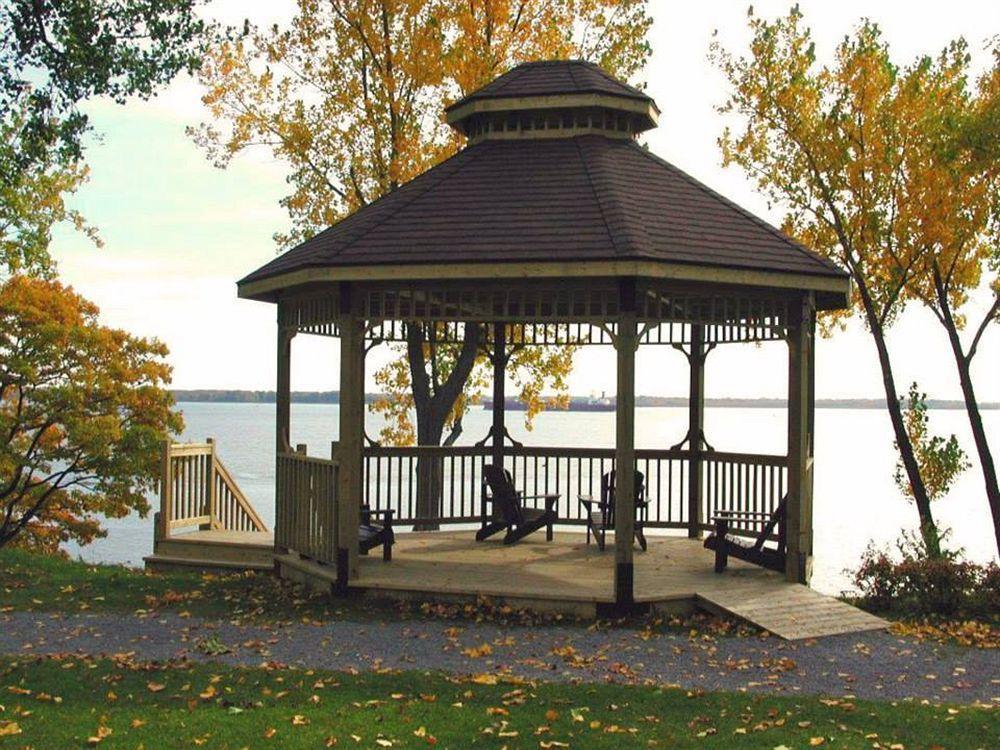 L'Auberge Du Lac St-Pierre Trois-Rivieres Exterior photo